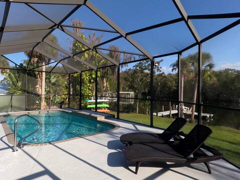Crystal River Waterfront w/Dock, Pool & Manatees!