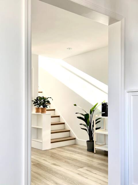 Cozy renovated 3bed White Plains Home