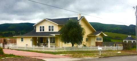 Classic Early 20th Century Farmhouse