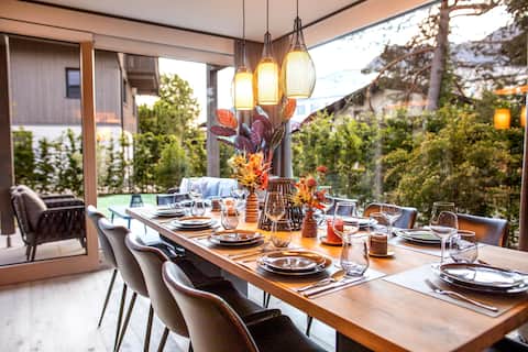 Boutique ChaletS Alpi with Sauna & Cinema Room