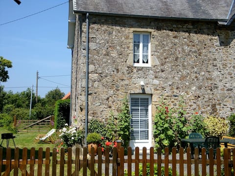 Renovated house "La Gabouserie"