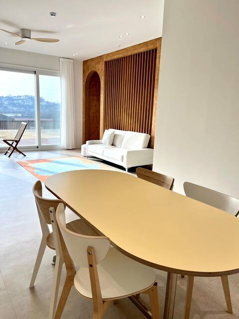 Lemon Woody Home