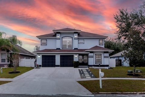 Private Oasis near Springs w/ King Bd + Pool Table