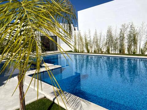 Juriquilla, House with Pool