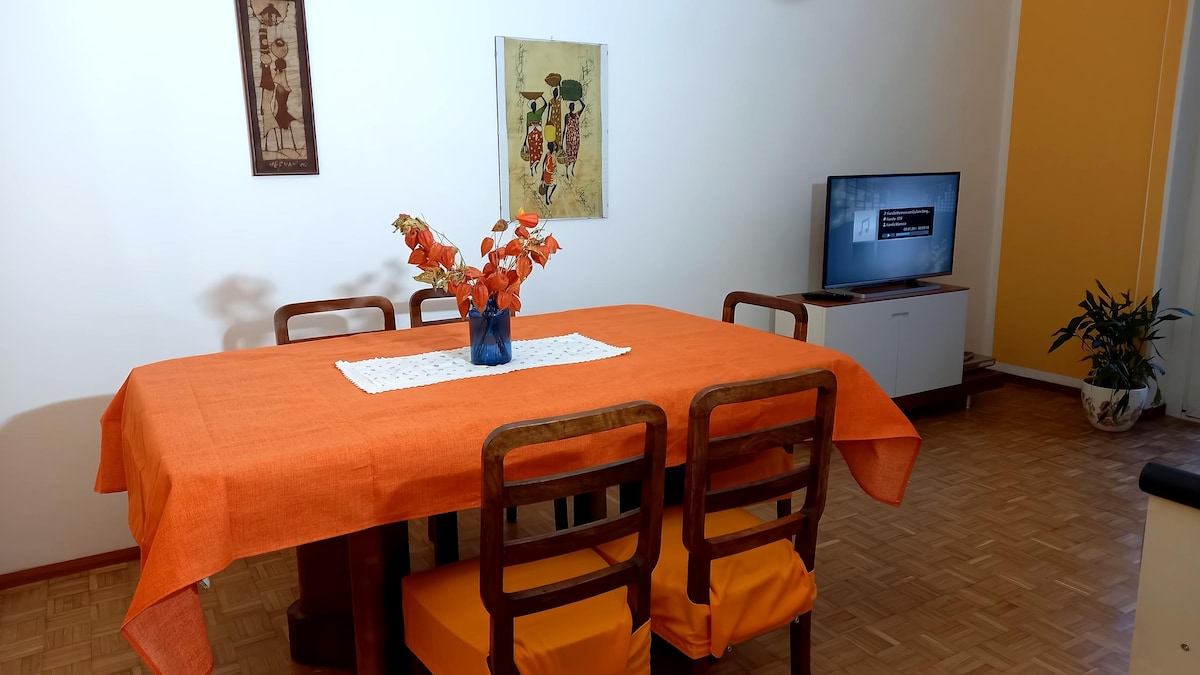 Top Airbnb: Casa CEM: cozy between the Center and the Museums in Trento