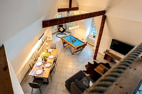 Loft with BilliardsTable and Playstation4 * Kitchen Island