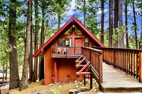 Yosemite Escape w/starlink, fireplace, ev!