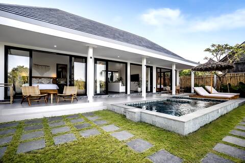 Stunning 2BR Dream Villa with Ricefield View