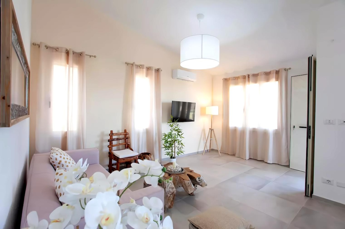 Popular Airbnb listing: Pina's house in Budoni