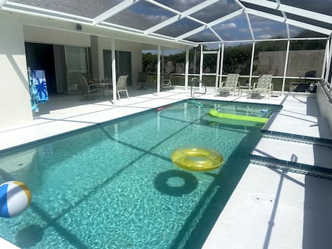Relaxing Beach-Theme Pool Home!