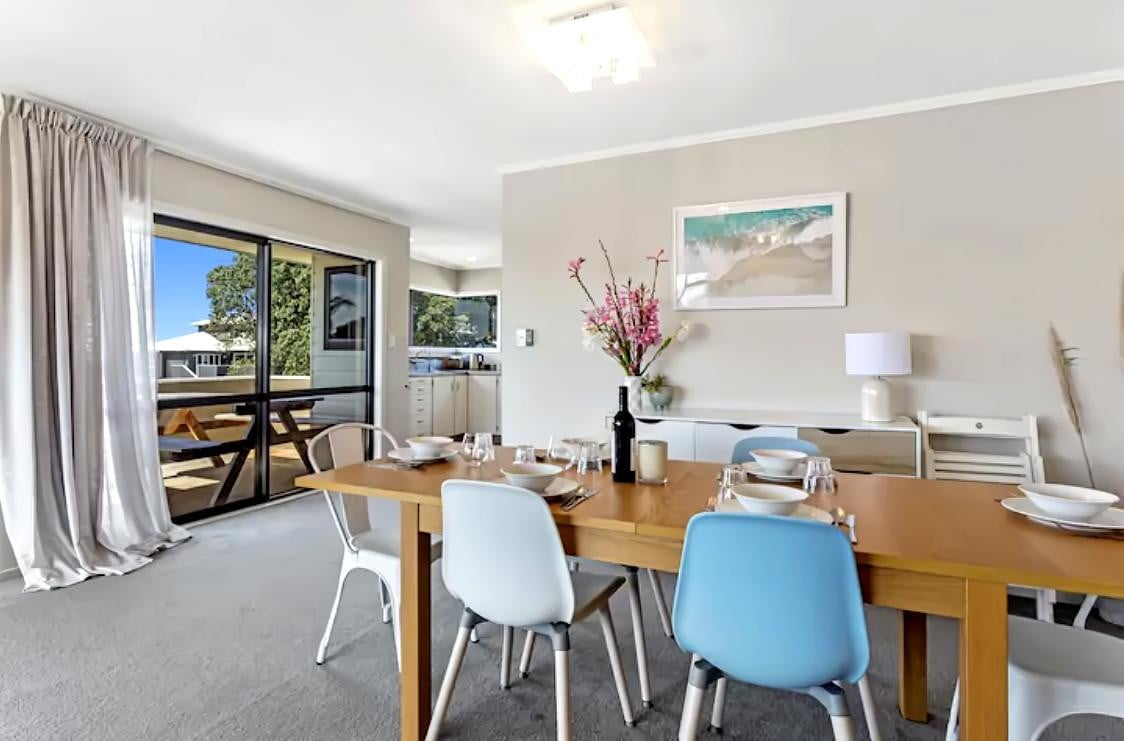 Blissful Beach Retreat-Ohope Beach-sleeps 12