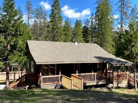 Trailhead Cabin