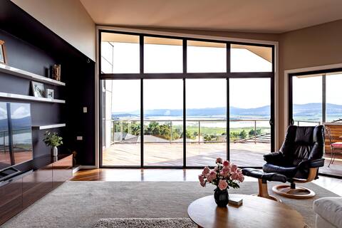River Haven - serene, spacious with river views