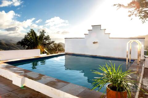 Casa Rural La Zamarrilla by Living4Malaga