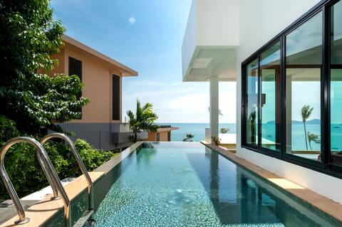 Modern villa with magnificent oceanview