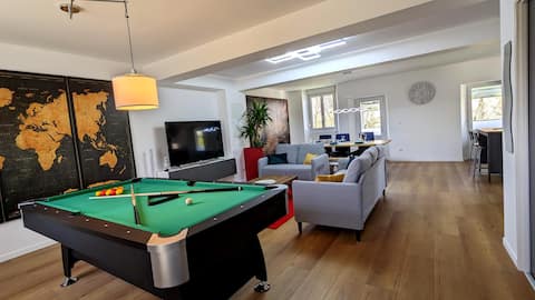 "L 'entre-deux": Grand T5 - Billiards - 6pers