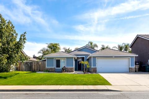 5 Bedroom House in Beautiful NW Bakersfield