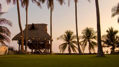 Beach front amazing Villa