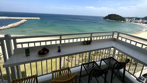 Sea Sunrise View/Terrace Restaurant/Winter Sea/Jukdo/Population Beach/Two-room
