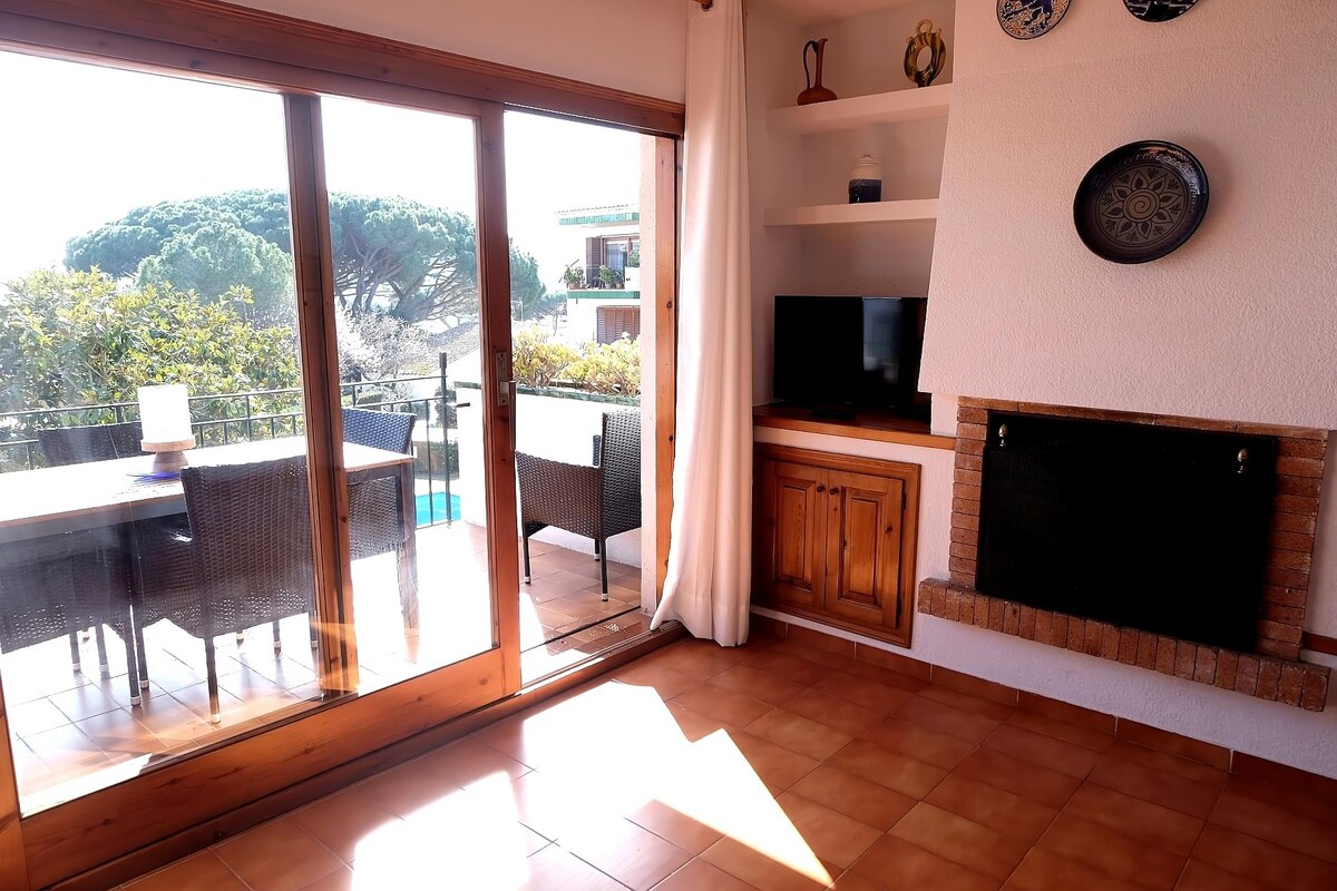 Airbnb performant: L'Ancora Apartment with pool à Palafrugell