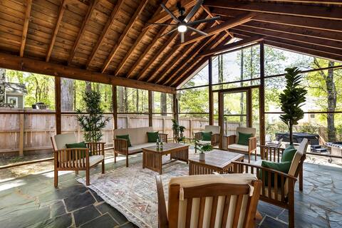 The Greensboro Manor | HotTub + FirePit + Bball