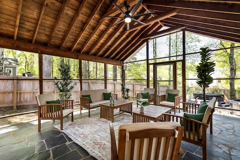 The Greensboro Manor | HotTub + FirePit + Bball
