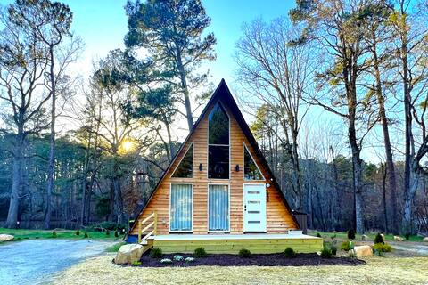 Amazing A-Frame Cabin, Monthly rental - 2 week min