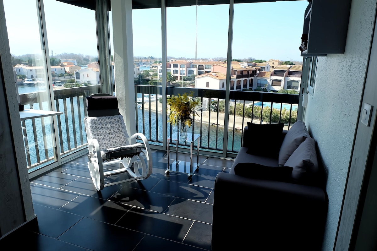 Airbnb performant: St Cyprien (66) Seaside - near the mountains à Saint Cyprien