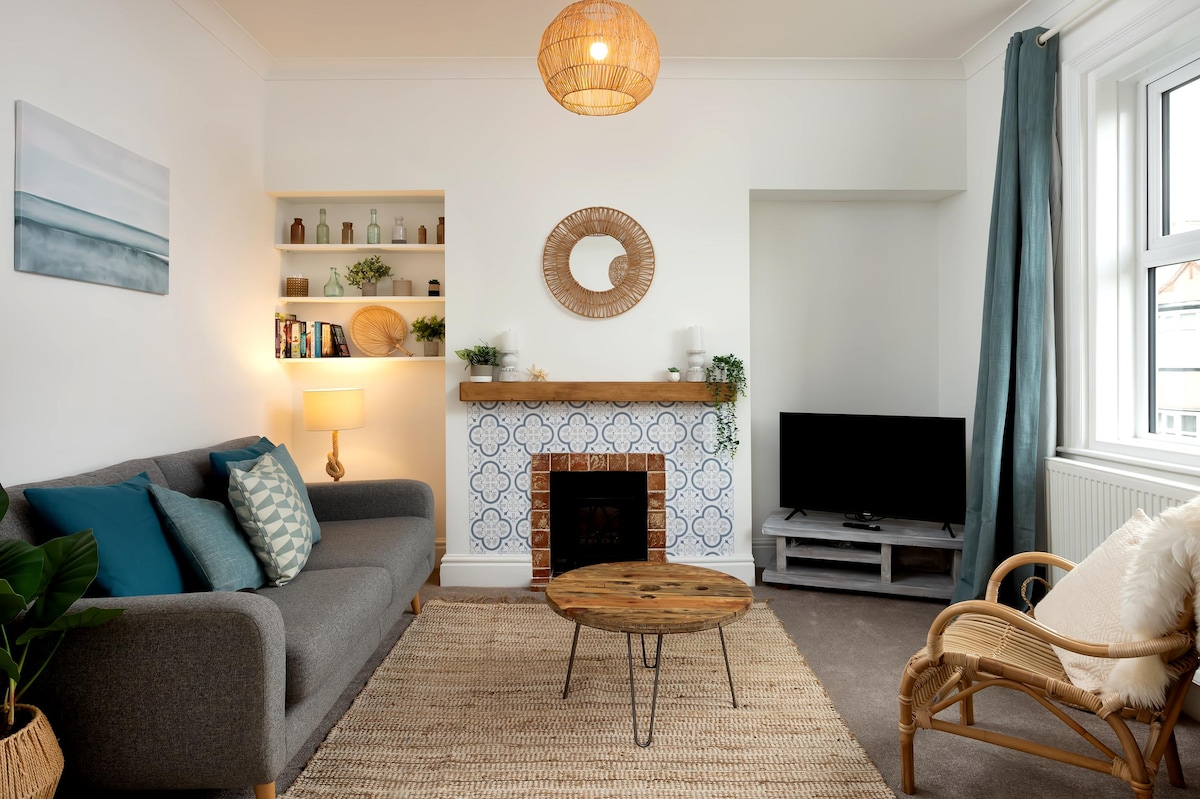 Popular Airbnb listing: High Tide @ Filey.  Close to beach & Dog Friendly in Filey