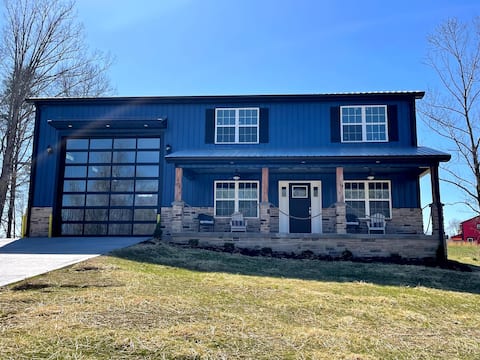NEW 4br 3ba Barndo Overlooking Lake Cumberland