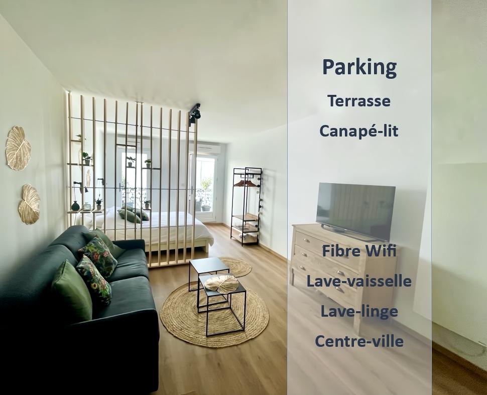 Successful Airbnb property: ALP Chartres-4 people, terrace, parking included in Chartres