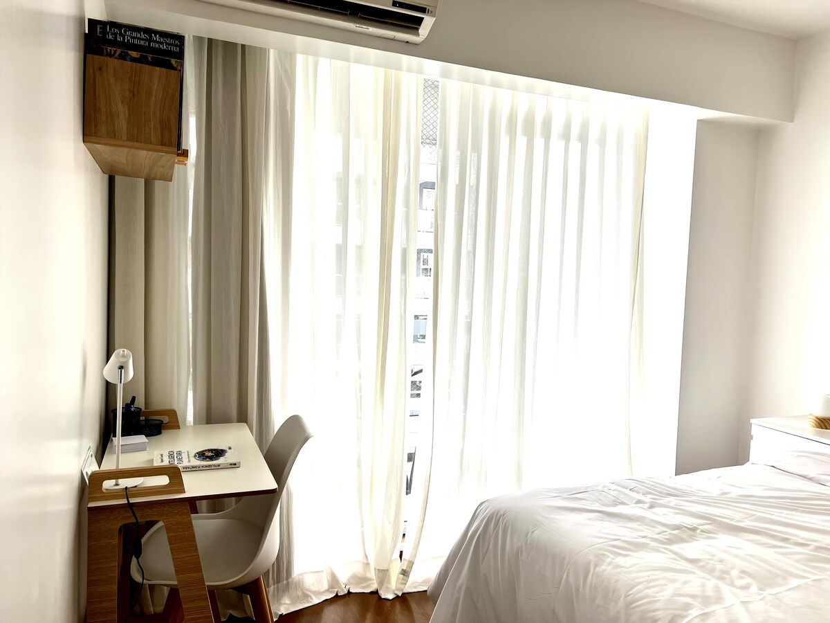 Top performing Airbnb: You can get everywhere from here! in Villa Crespo