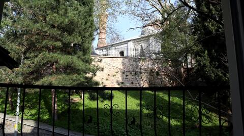 Cozy Duplex Next to Green Mosque