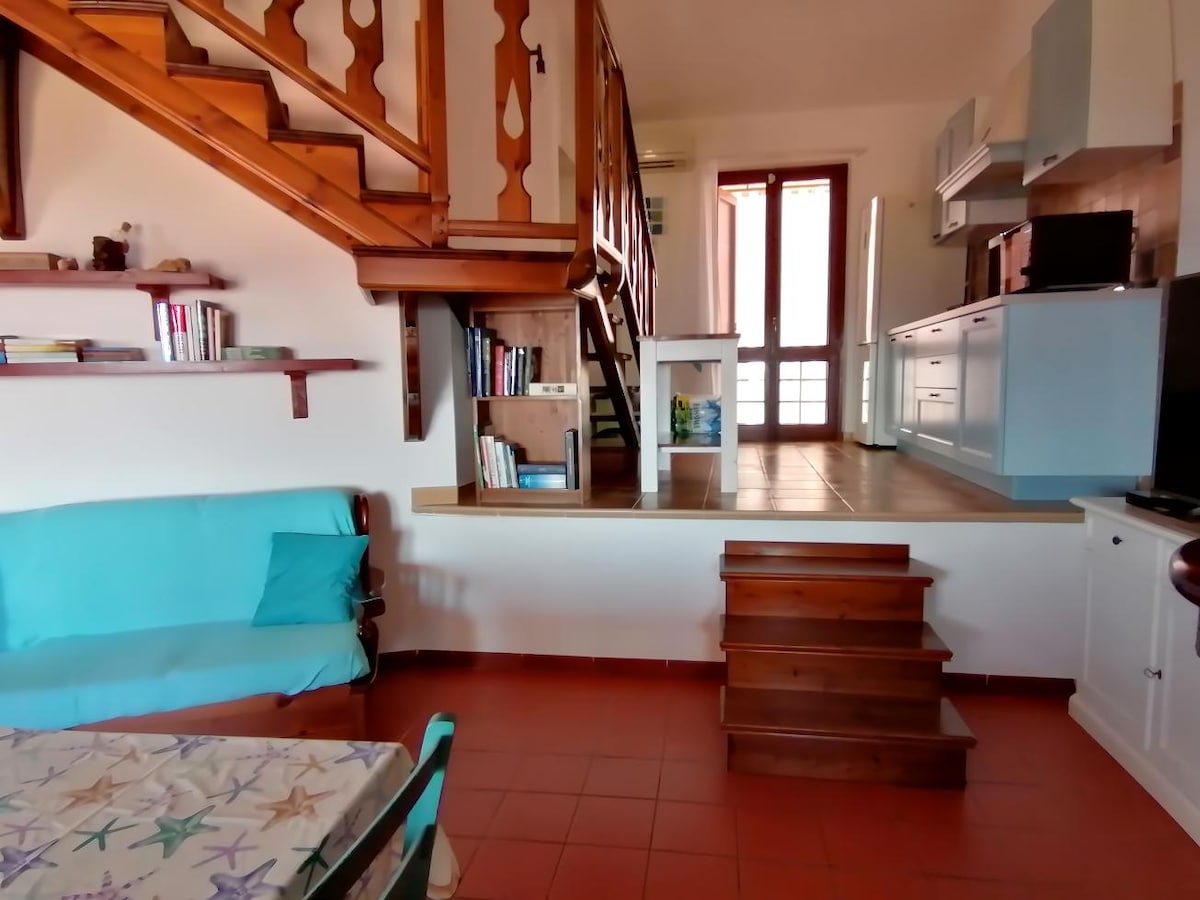 Top Airbnb: Sea view apartment CIN IT095018C2000P3330 à Cabras