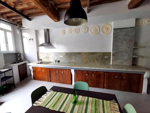 Proprietà Airbnb di successo: Le Cornici Apartment a Lucca