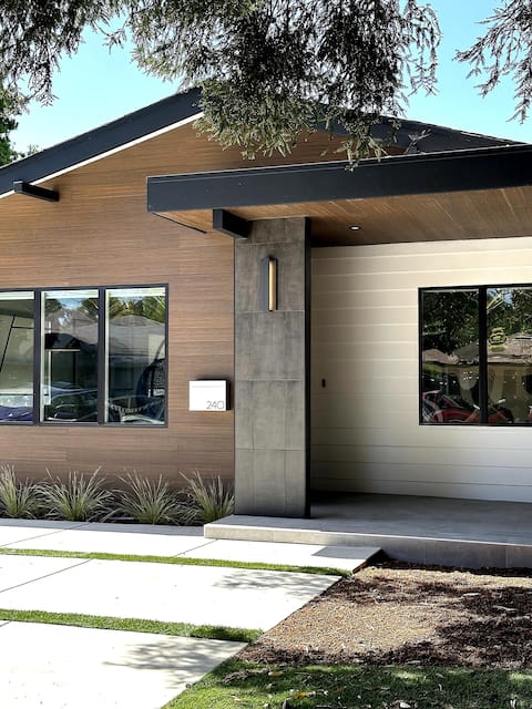 Upscale Modern House Near Mountain View Downtown