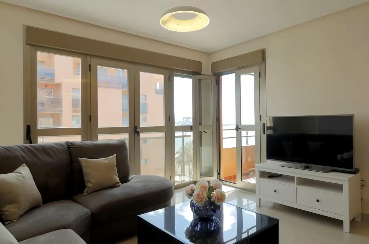 Top performing Airbnb: Beautiful oceanfront apartment in Malaga in Pacífico