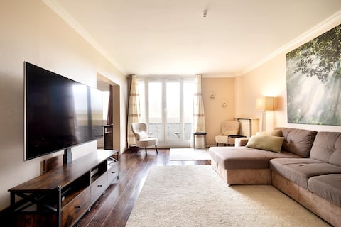 Cosy and Chic Between Disneyland and Paris