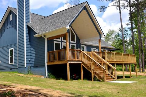Lucy's Lake House