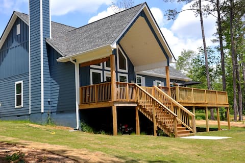 Lucy's Lake House