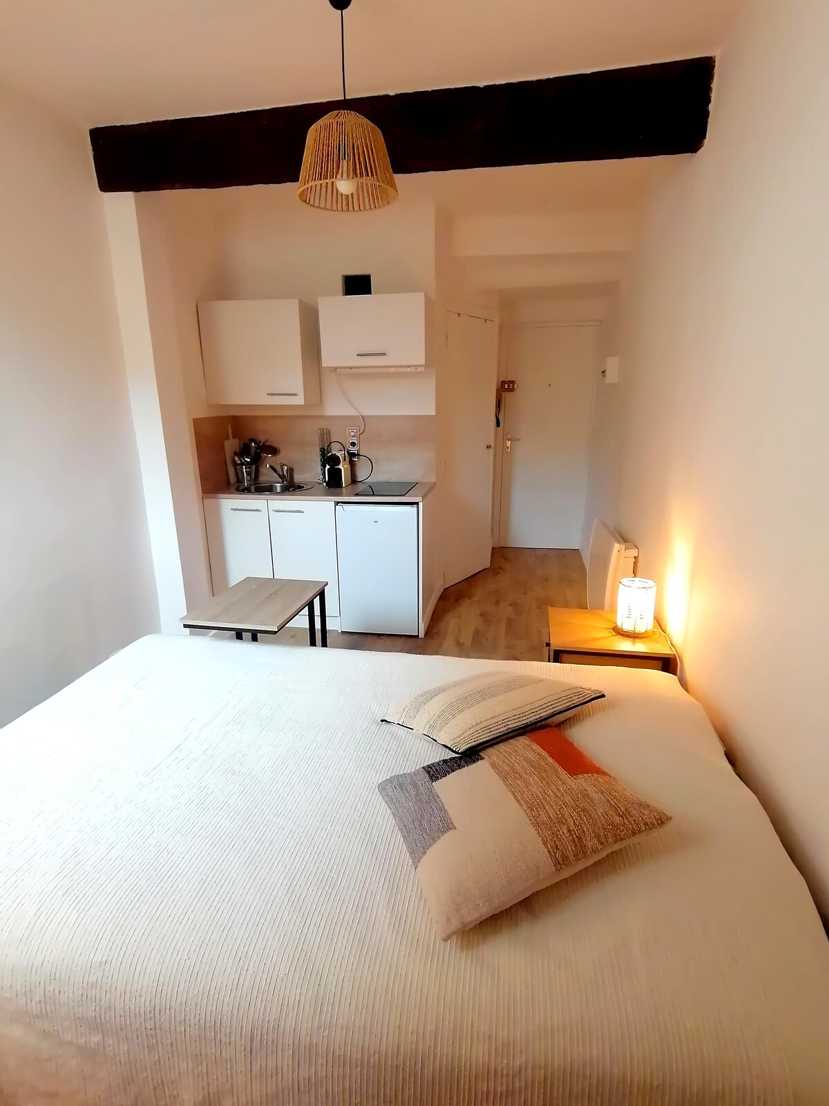 Top Airbnb: Renovated studio in the historic center in Aix En Provence