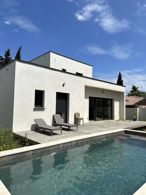 New 3 Bedroom Pool Villa