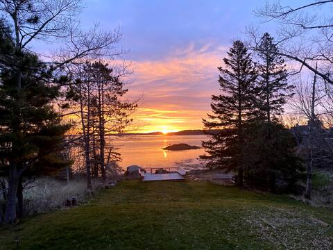 Downeast Maine Oceanside Cottage