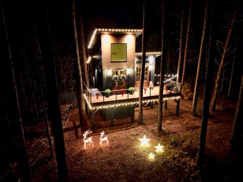 *Couples Retreat* Gigi's Treehouse Hot Tub/Firepit