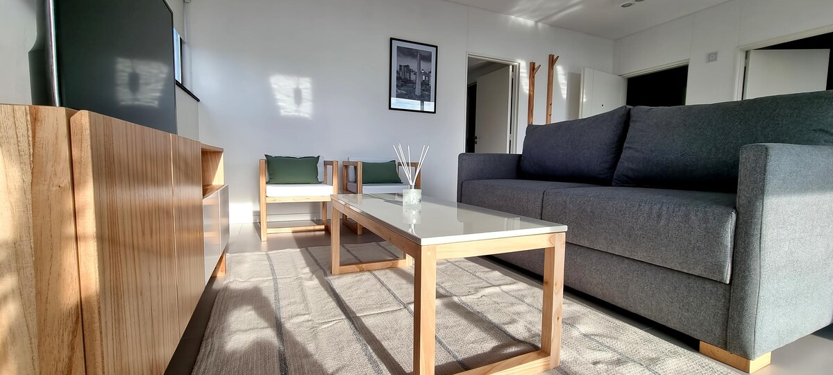 Top performing Airbnb: Apartment (A) in Belgrano, spacious and bright in Comuna 13