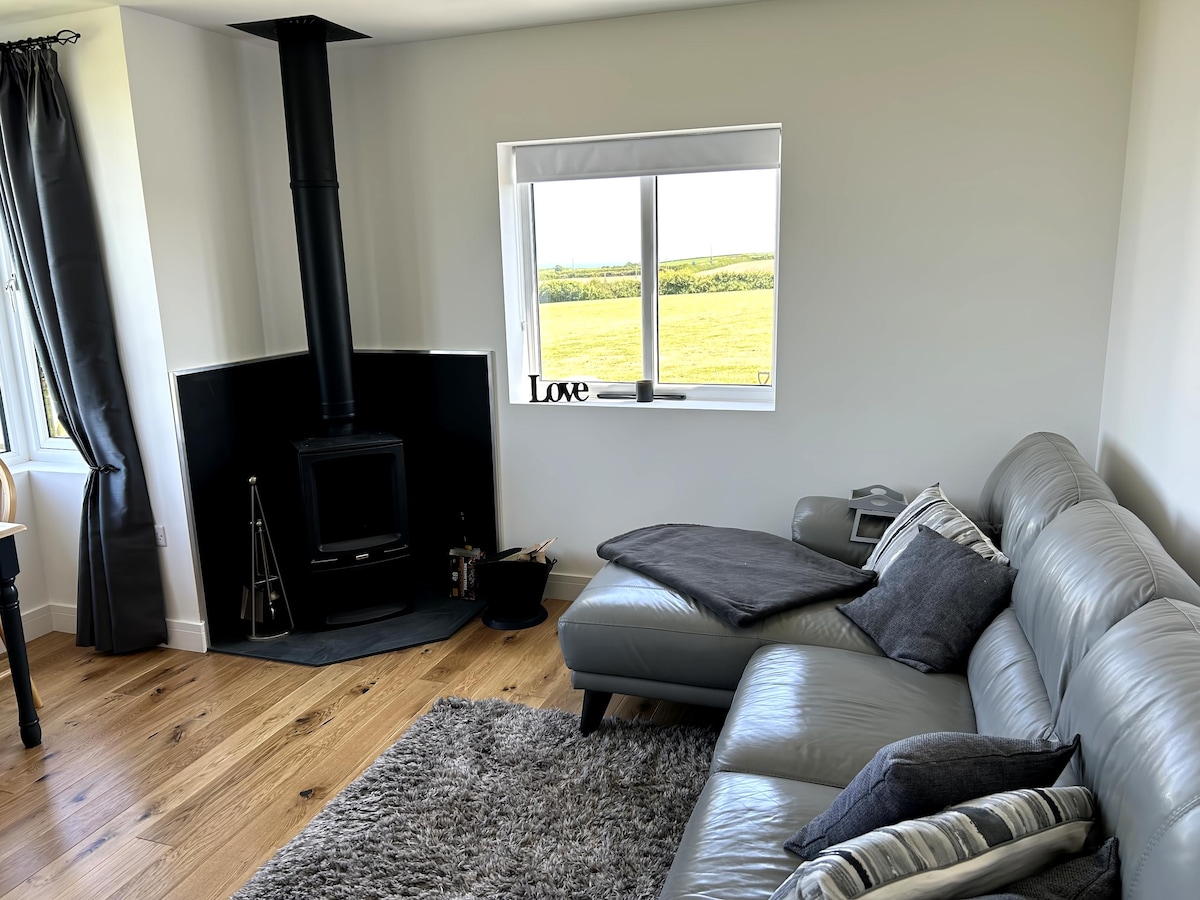 Top performing Airbnb: Polperro 30 min walk ,nearby coastal paths in Polperro