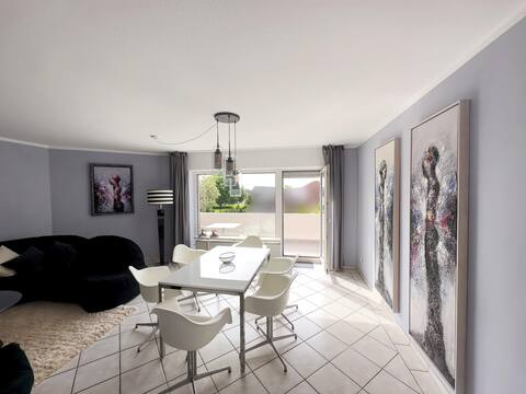 Quiet gem: newly renovated 100 sqm