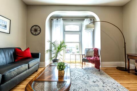 St. Lawrence Terrace-river view