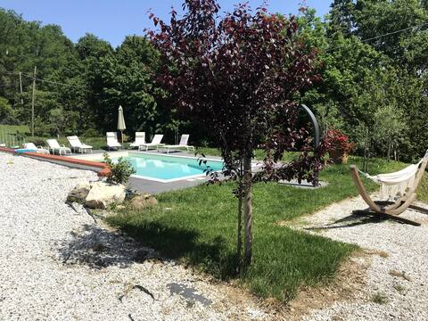 Casale Del Pozzo - Villa with pool -Fosdinovo