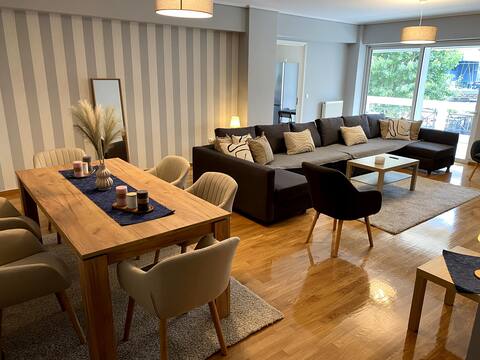 Classy 3BR with 2 Bathrooms Apartment in Marousi